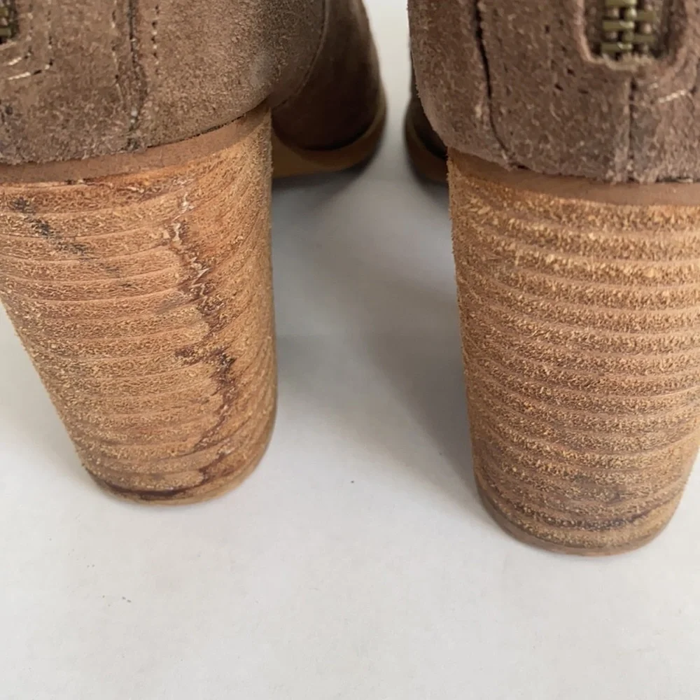 Urban Outfitters Suede‎ Stacked Heel Ankle Boots